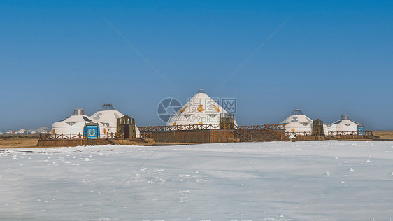 内蒙古冬季冰雪蒙古包蓝天图片