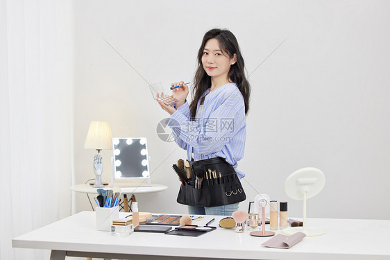 专业化妆师美女形象图片