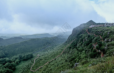 张家口草原天路夏季旅游景观图片