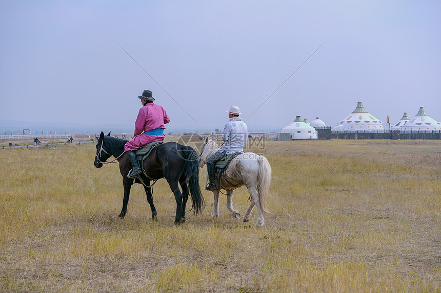 草原牧民马匹蒙古包图片