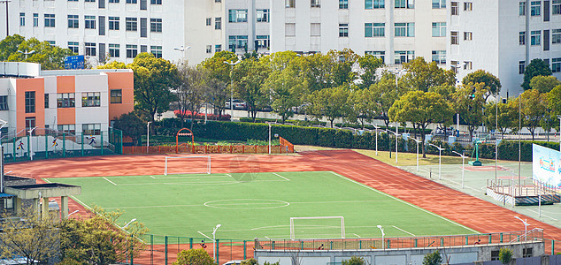 休闲跑步学校足球场背景