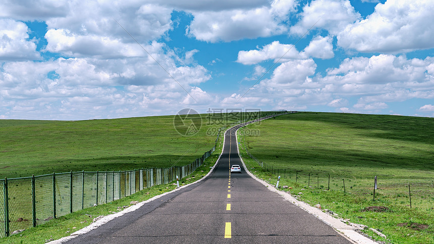 内蒙古草原天路夏季景观图片