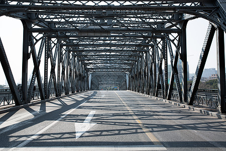 钢结构桥梁空荡的上海外白渡桥背景