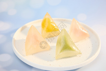 美味彩色水晶粽子图片