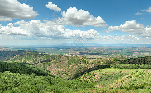 内蒙古大青山夏季景观图片