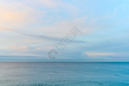 夏日海边风光图片