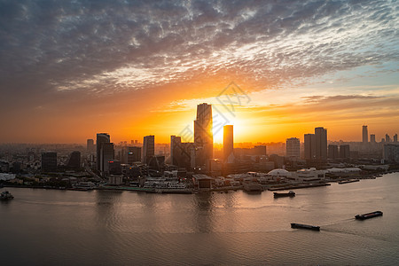 航拍上海滨江两岸城市CBD建筑群夜景图片