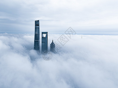 航拍上海浦东陆家嘴平流雾风光图片