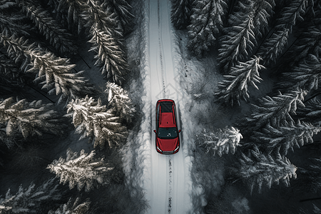 红色SUV雪地驰骋图图片
