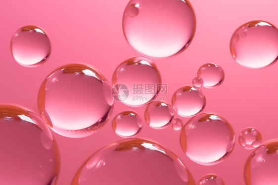 透明气泡在粉色背景上图片