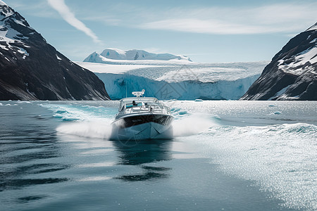 靠近冰川的快艇图片