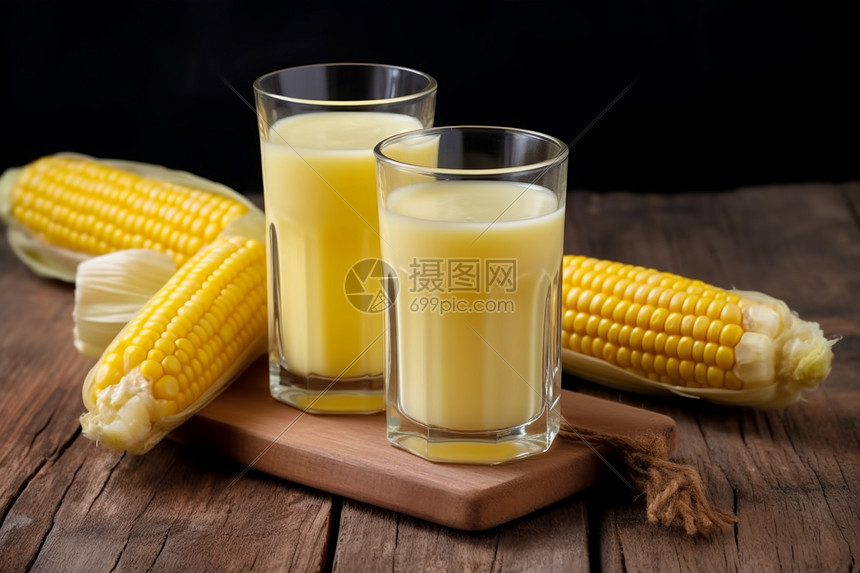 新鲜营养的玉米汁图片