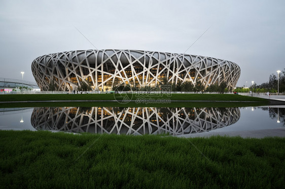 钢架结构体育馆建筑图片