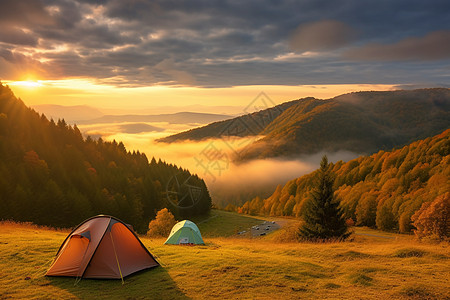 黄昏天秋天美丽的山顶露营搭帐篷背景