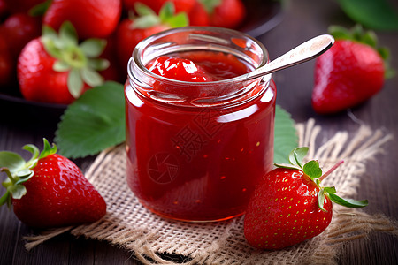 酸甜的草莓罐头图片