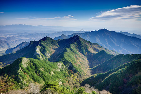 秀丽的高山峻岭图片