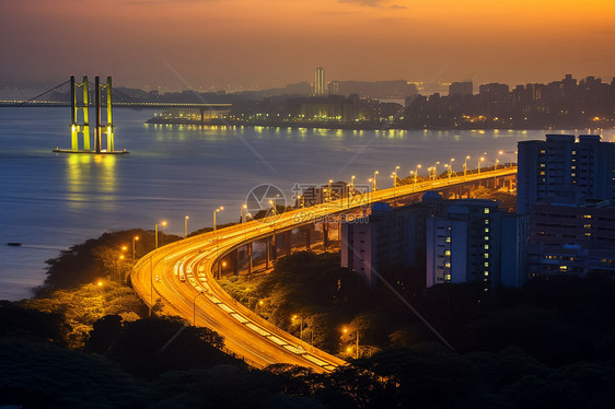 夜晚的交通大桥图片