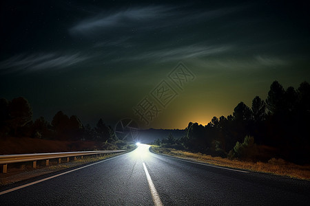 夜间的公路车道图片