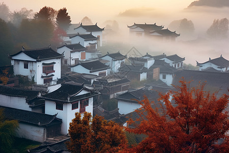 雾气弥漫的美丽村庄图片