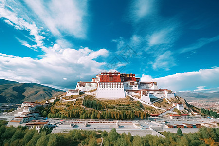 修道院布达拉宫的蓝色天空背景