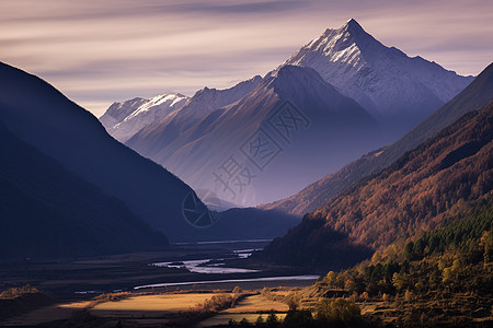 美丽的高山风景背景图片