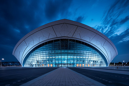 不为老詹？为红颜？塞尔电台：亚马尔戴皇冠庆祝可能因为其前女友