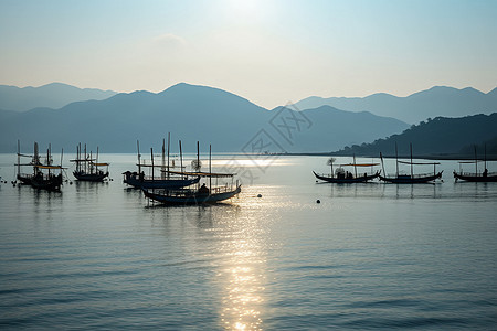 夕阳下的渔船图片