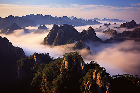 山脉的云雾风景图片