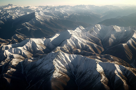 巍峨的雪山图片