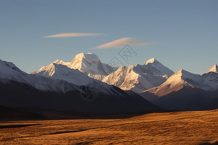 喜马拉雅山山峰的自然景观图片