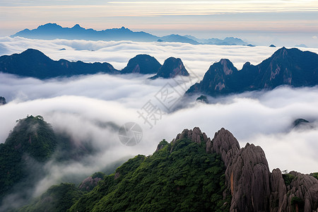 云雾缭绕的山云海下的山峦背景