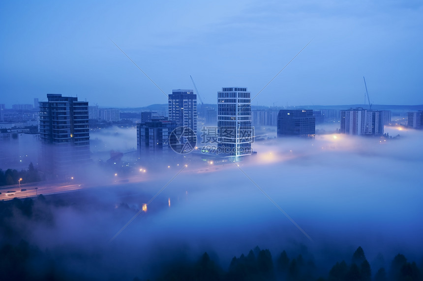 大雾覆盖的城市图片