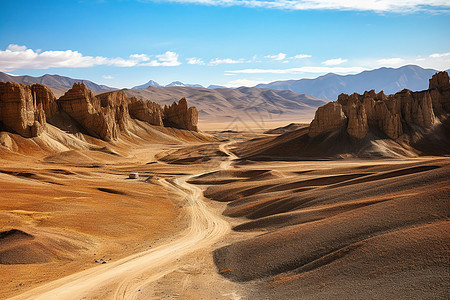 茫茫的大漠公路图片