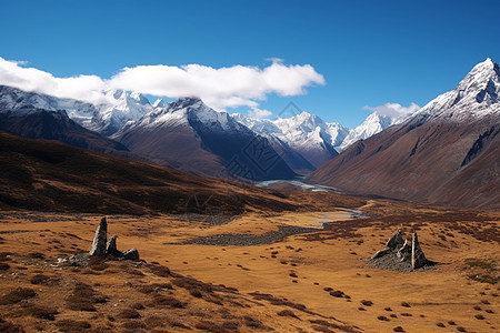 崎岖的山顶图片