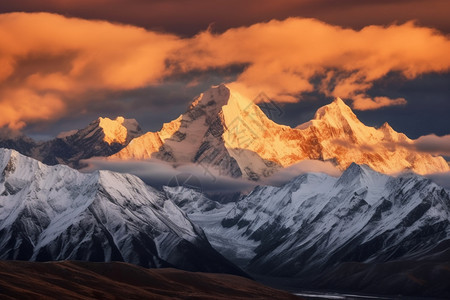 日照金山的美景图片