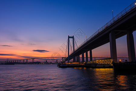 东京都跨海大桥的夜景背景