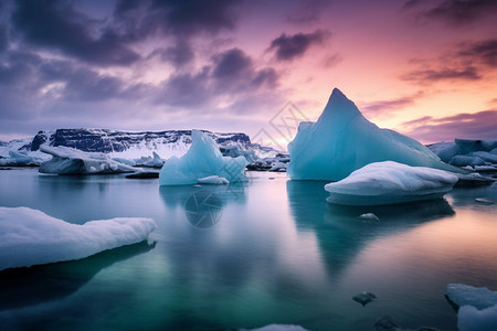 黄昏时的冰岛景观图片