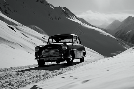 老式汽车停在雪山图片