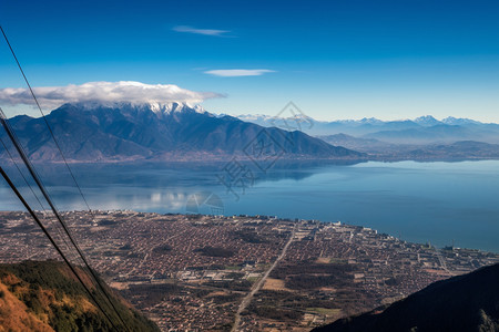 风景如画的苍山洱海背景图片