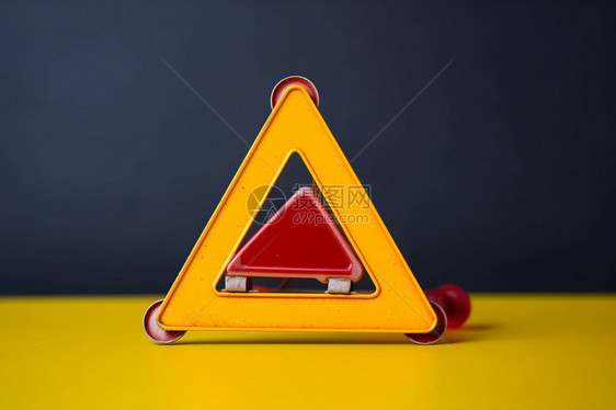 三角形的警示牌图片