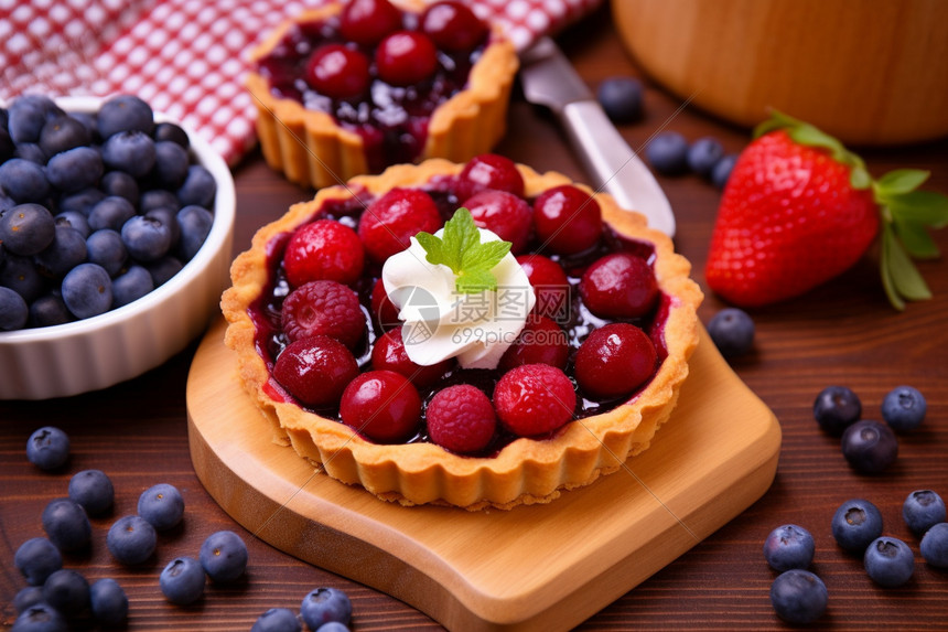 树莓味蛋糕图片