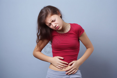 女人腹部疼痛图片