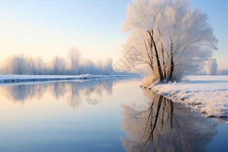 霜冻的河流湖泊图片