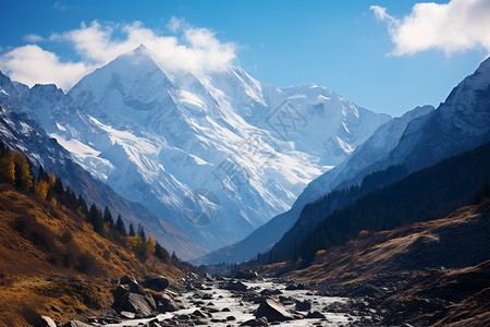 壮观的雪山山脉景观图片