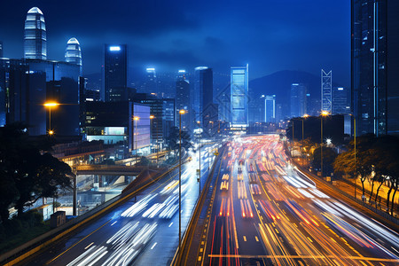 夜晚繁华的城市道路图片