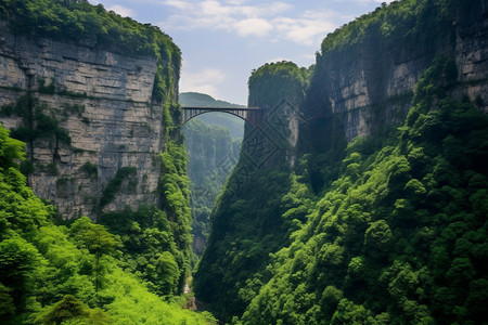 山脉悬崖中的桥梁图片