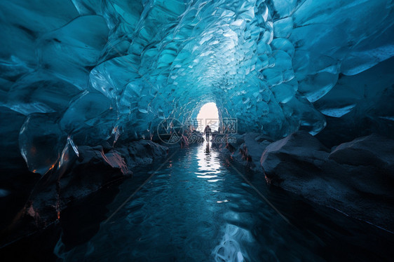 水晶洞穴的风景图片