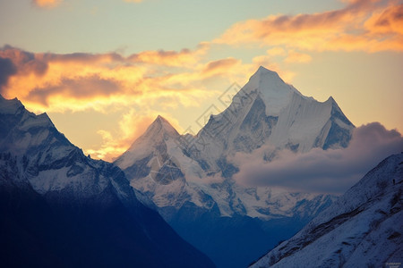 美丽的雪山图片