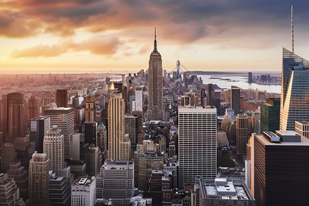 黄昏时曼哈顿城市建筑景观图片