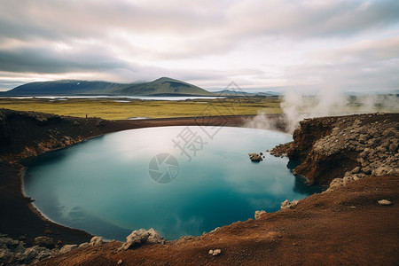 岛屿的火山口图片